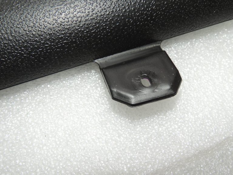 BMW 5. sērijas F10 F18 aizmugurējo durvju instrumentu kaste 6788803 6788804
