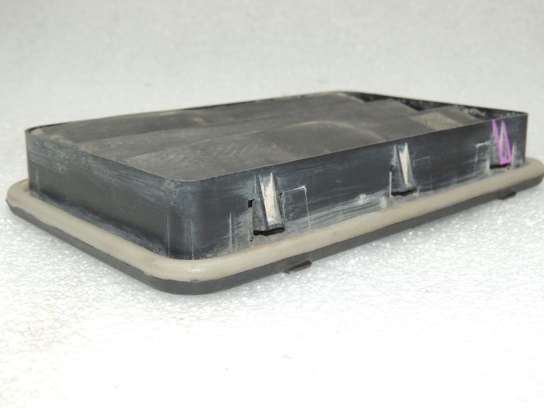 BMW E46 E91 E93 F10 F11 F12 E83 E63 aizmugurējā ventilācijas restīte 6962293