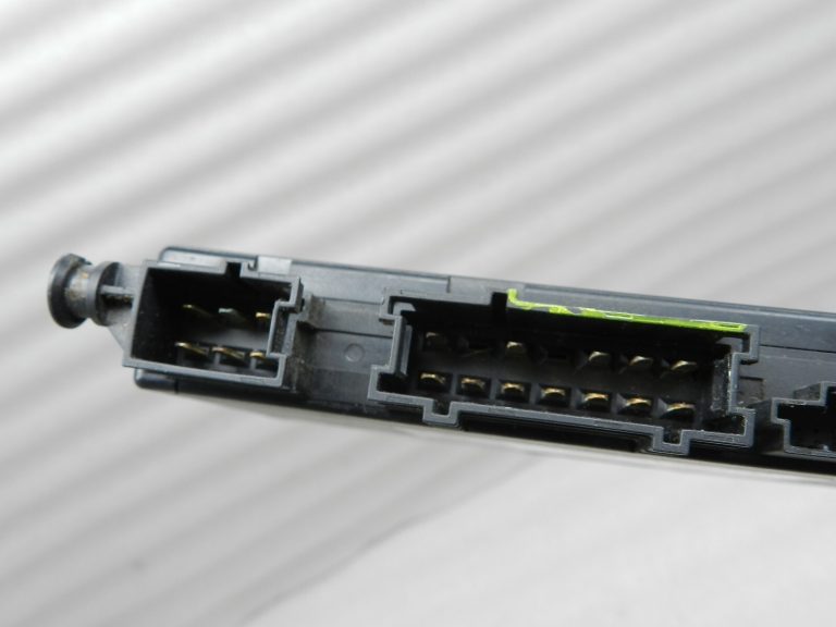 Chrysler Grand Voyager oriģināls vadības bloks sēdekļu atmiņas DEFEKTĪVS
