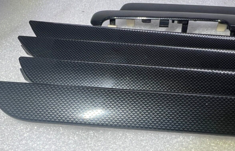 VW Golf Mk6 Oriģinālais apdares komplekts 7 gab Melns/piramīdas 5K1858417B