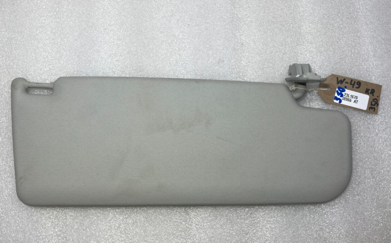 VW Golf Mk6 oriģinālais saules aizsarga vāks spoguļa aizsarga kreisais 1K0857551N