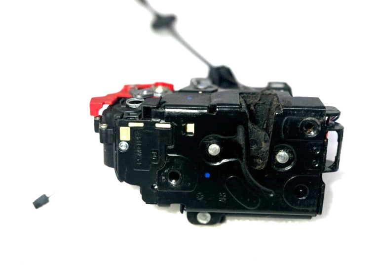VW Golf Mk6 oriģinālā durvju slēdzene priekšējā kreisā 3d1837015ab