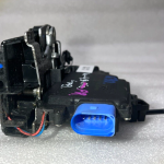 VW Golf Mk6 oriģinālā durvju slēdzene priekšējā labā 3d1837015ab