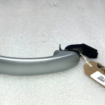 VW Golf Mk6 oriģinālais ārdurvju rokturis priekšējais aizmugurējais kreisais 1K5837205