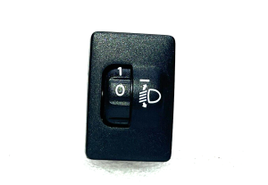 Toyota Yaris P13 Oriģinālais lukturu augstuma regulēšanas slēdzis 8415202080