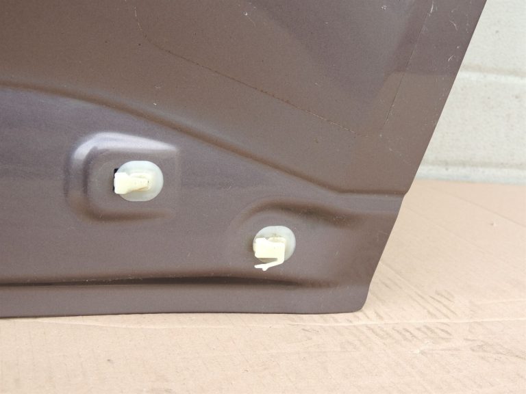 Nissan X-Trail T31 Aizmugurējās kreisās durvis Aizmugurējās kreisās durvis K55 Brūngani pelēks met.