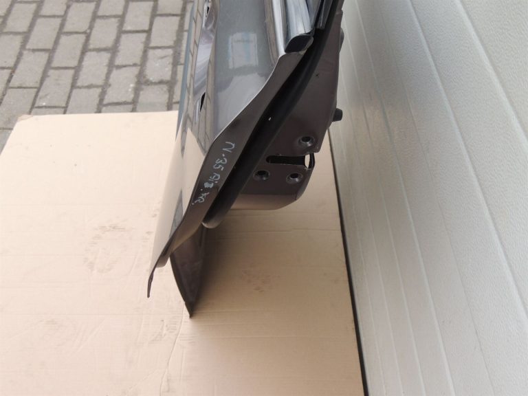 Nissan X-Trail T31 Aizmugurējās kreisās durvis Aizmugurējās kreisās durvis K55 Brūngani pelēks met.