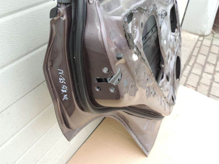 Nissan X-Trail T31 Aizmugurējās kreisās durvis Aizmugurējās kreisās durvis K55 Brūngani pelēks met.