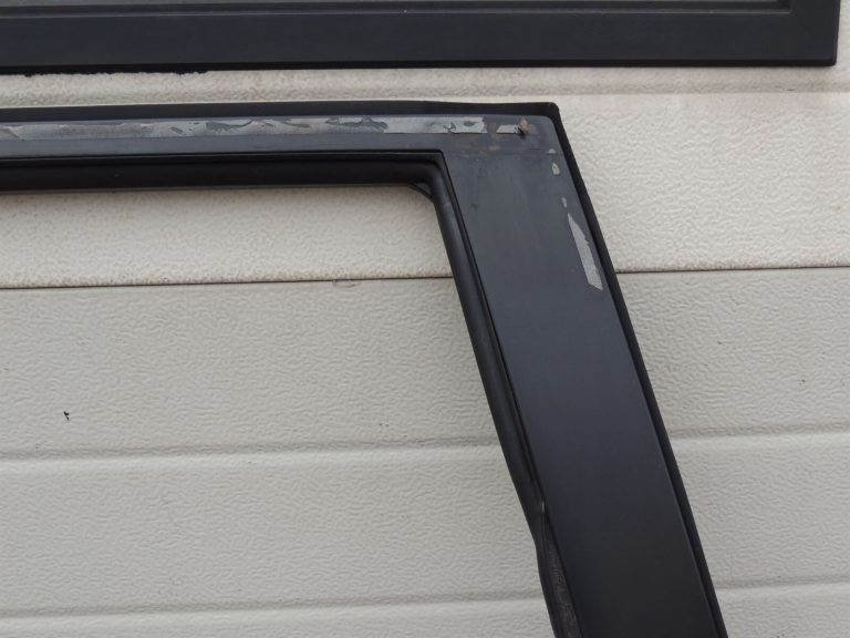 Nissan X-Trail T31 Aizmugurējās kreisās durvis Aizmugurējās kreisās durvis K55 Brūngani pelēks met.