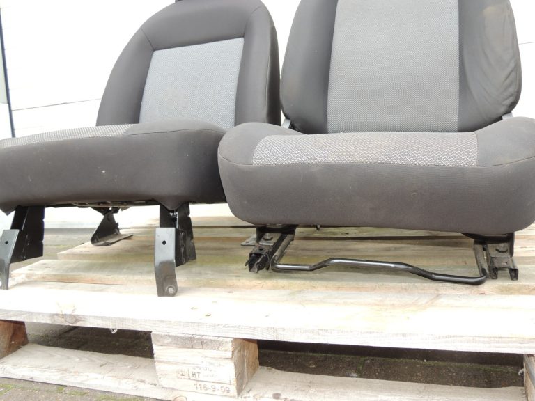 Fiat Doblo 263 Opel Combo D Priekšējo sēdekļu komplekts 98847090