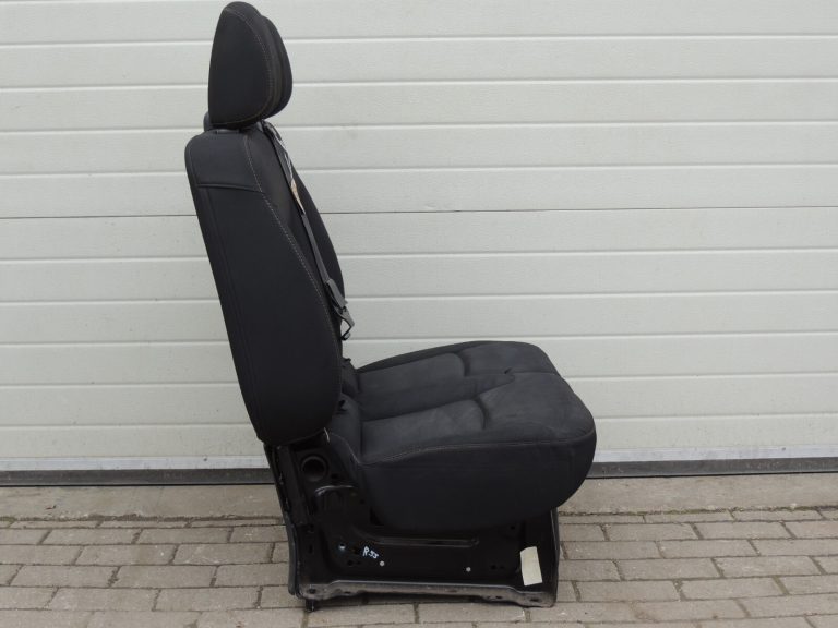 Renault Trafic III Opel Vivaro B sēdeklis priekšējie labie dubultie sēdekļi 861016362R