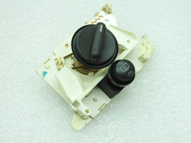 Opel Combo C Corsa C Tigra B B ventilatora slēdzis 24415145 90535058 90535040