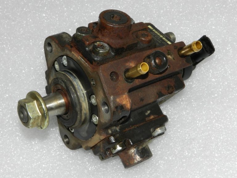 BOSCH Opel Saab Fiat 1.9 CDTi 16V dīzeļdegvielas sūknis 55193731, 93182410