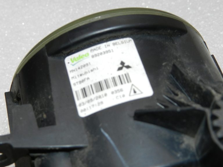 OEM Valeo Citroen C-Crosser priekšējais labais kreisais miglas lukturis 6208Y2, 6206E1