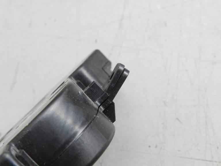 Oriģināls Toyota Yaris IV (XP210) gaisa kondicionēšanas sistēmas izpildmehānisms 8710602540, 87106-02540