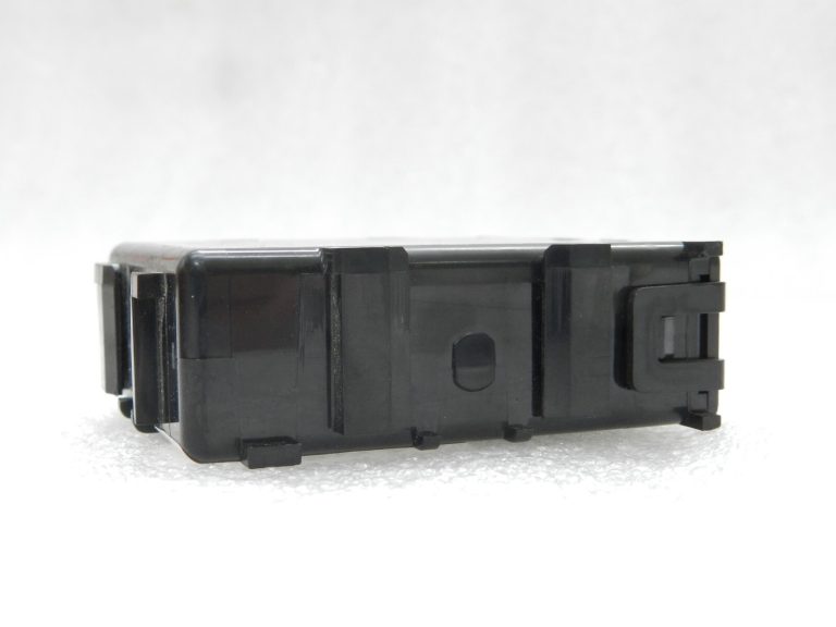 Oriģinālais Toyota Yaris IV (XP210) vējstikla tīrītāja releja 8594052100, 85940-52100