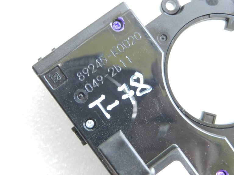 Oriģināls Toyota Yaris IV (XP210) stūres leņķa sensors 8924BK0020, 8924B-K0020