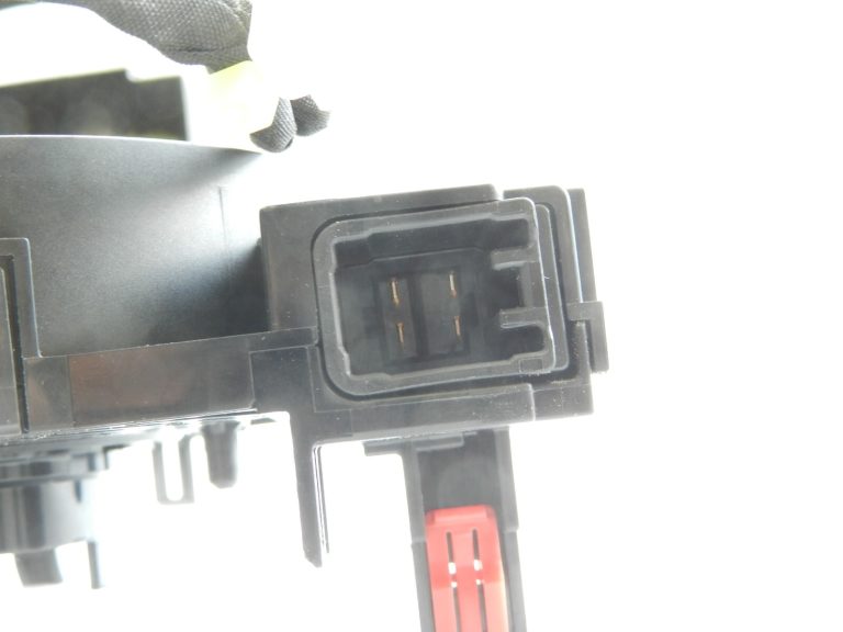 Oriģināls Toyota Yaris IV (XP210) uztinēja atsperes slīdgredzens 8430802100, 84308-02100