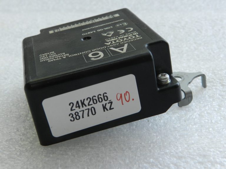 Oriģināls Toyota Yaris IV (XP210) durvju vadības bloks / TPMS modulis 897A0K0010