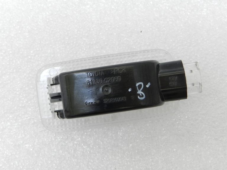 OEM Toyota Yaris IV (XP210) bagāžnieka apgaismojums 861600D350, 86160-0D350