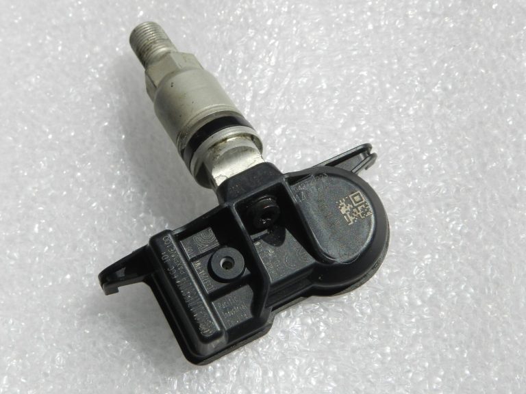 OEM Toyota Yaris IV (XP210) Riteņu sensors Riepu spiediena sensors 4260702070, 42607-02070