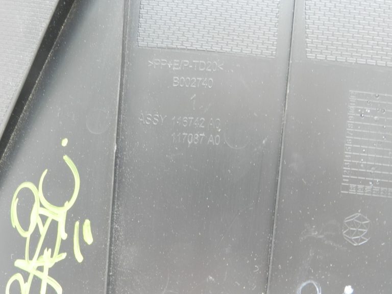 Toyota Yaris IV (XP210) instrumentu paneļa vāks virs ātruma mērītāja 55410K0050