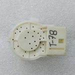 Oriģinālais Toyota Yaris IV (XP210) aizdedzes slēdzis aizdedzes slēdzene 8445033040