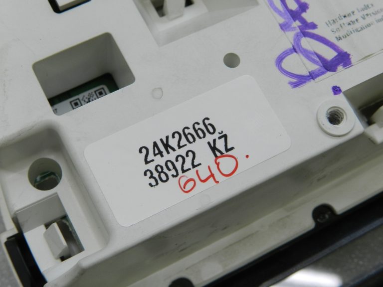 MINI R56 1.6i instrumentu klastera spidometrs 62109233767, 9233767, 9136193