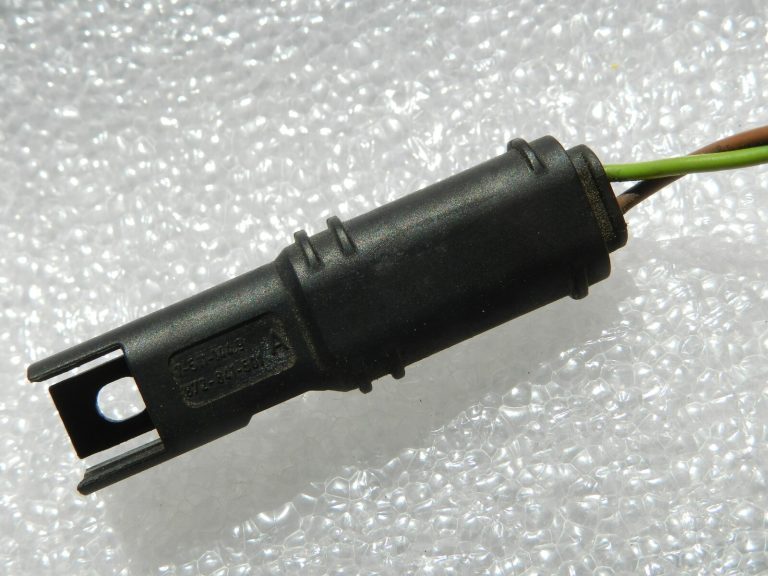 OEM MINI R56 R56 R55 Priekšējā stikla apsildāmās mazgāšanas sprauslu remonta instalācija 61662755722