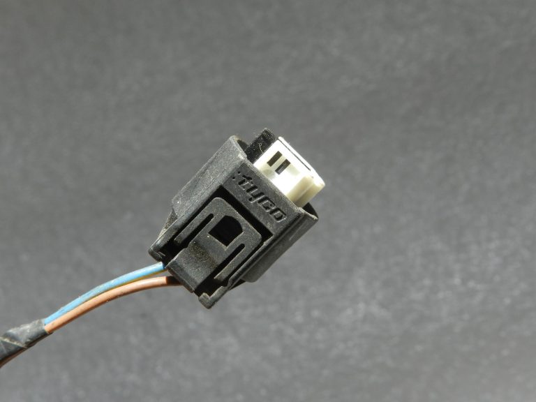 OEM MINI R56 R56 R55 Priekšējā stikla apsildāmās mazgāšanas sprauslu remonta instalācija 61662755722