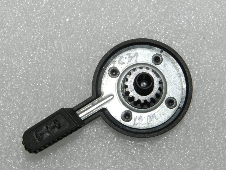 Opel Vectra C Signum Priekšējā kreisā sēdekļa jostasvietas balsta regulēšanas rokturis 24449482