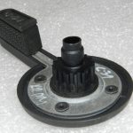 Opel Vectra C Signum Priekšējā kreisā sēdekļa jostasvietas balsta regulēšanas rokturis 24449482