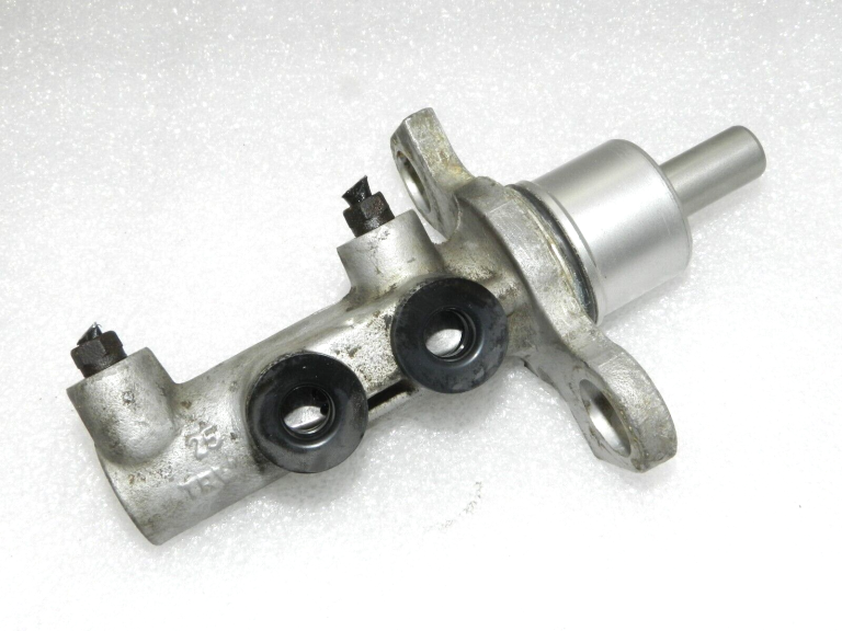 OEM Opel Vectra C Signum SAAB 9-3 YS3F Bremžu galvenais cilindrs 93172089, 558093