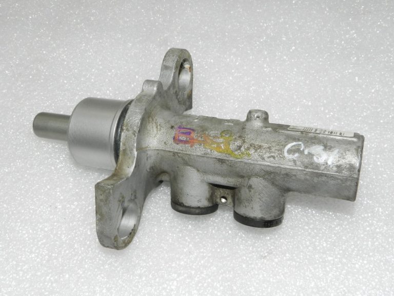 OEM Opel Vectra C Signum SAAB 9-3 YS3F Bremžu galvenais cilindrs 93172089, 558093