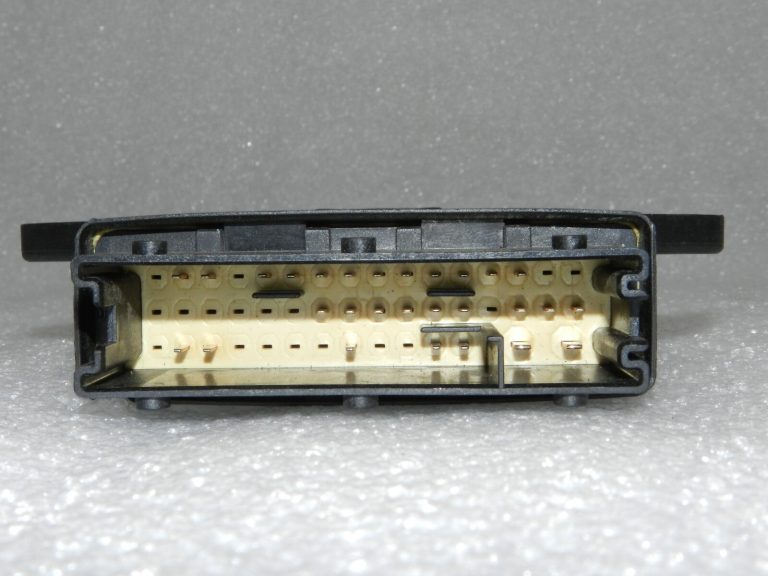 Opel Vectra C durvju vadības bloks priekšējais labais 13170150 EM, 13193369, 6235471