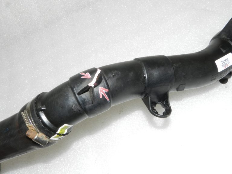 OEM Opel Vectra C Signum 1.9 CDTi uzpildes gaisa šļūtene 55350922, 13289462, 835289
