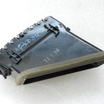 Oriģinālā Citroen C-Crosser ventilācijas atveres centrālā daļa labajā pusē 8265 LH, GN711-14270, 8265LH