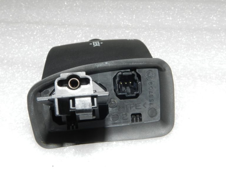 OEM Ford Kuga Mk1 Focus Mk2 Transit radio vadības slēdzis 3M5T-14K147-BE