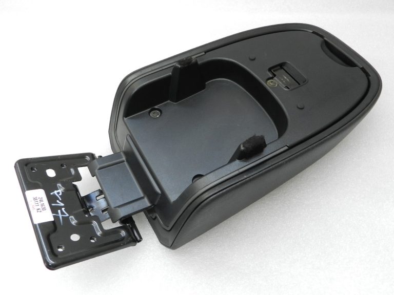Oriģinālais Ford Kuga Mk1 centrālais roku balsts 7M51-R045C74-AG32N5, 1724355