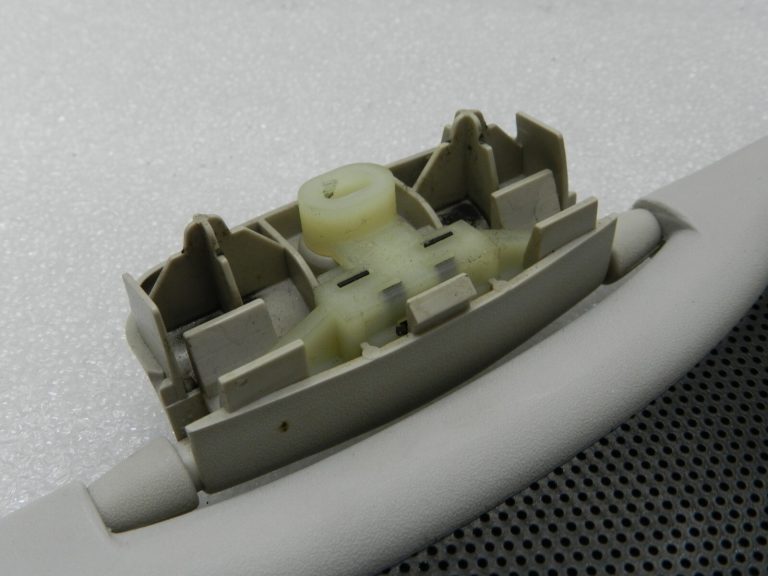 Smart ForTwo W450 Saules aizsarglīdzeklis ar spoguli labajā pusē 0000706V008C24A00 Grey