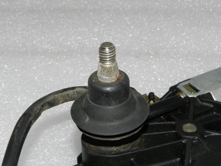 OEM Smart ForTwo W450 aizmugurējā stikla tīrītāja motors 0000614V013000000, 0000614V013