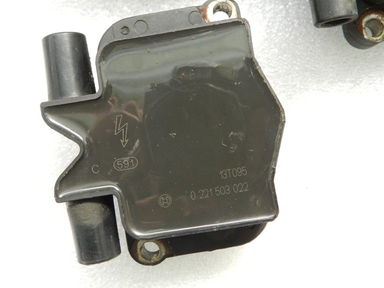 BOSCH Smart ForTwo W450 aizdedzes spoles komplekts 3x A0001587703, 0221503022