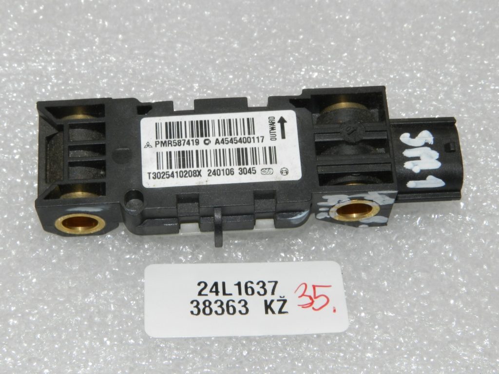 Smart ForFour W454 Airbag sensor side airbag A4545400117, PMR587419