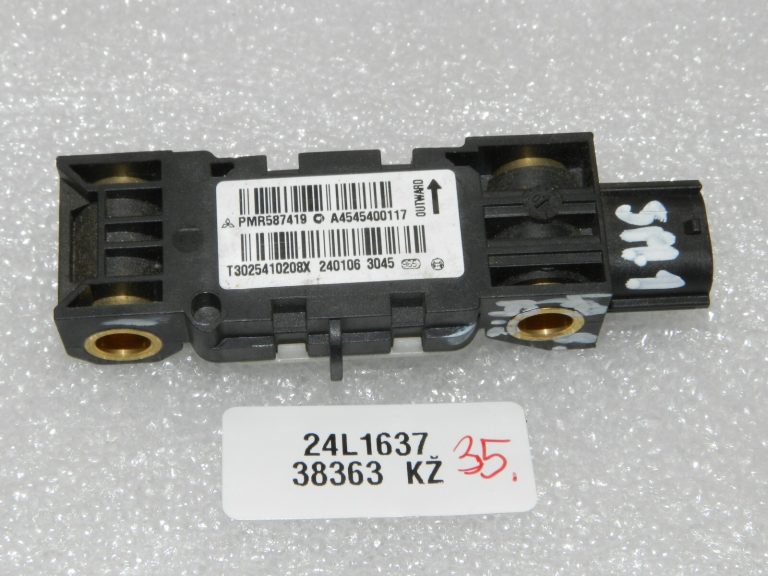 Smart ForFour W454 Gaisa spilvenu sensors sānu gaisa spilvens A4545400117, PMR587419