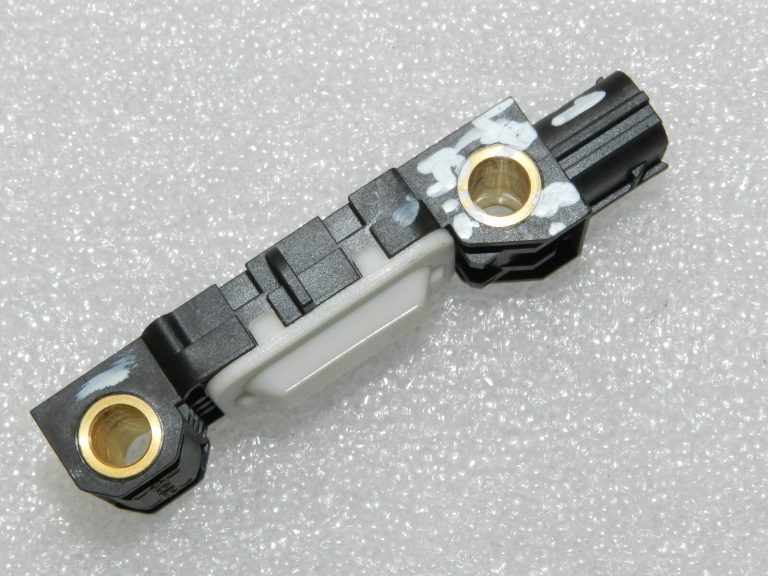 Smart ForFour W454 Gaisa spilvenu sensors sānu gaisa spilvens A4545400117, PMR587419
