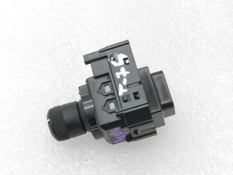 OEM Toyota Yaris IV (XP210) spoguļu regulēšanas slēdzis 8487202460, 848720-2460
