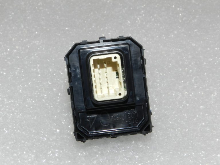 OEM Toyota Yaris IV (XP210) spoguļu regulēšanas slēdzis 8487202460, 848720-2460