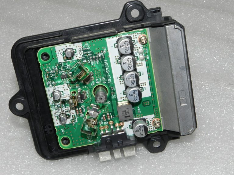 Toyota Yaris XP210 Oriģināls Denso sildītāja ventilatora dzinējs 87103K0030 CZ116360-5771