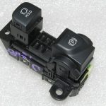 OEM Toyota Yaris IV (XP210) stāvbremžu slēdzis 84390K0010, 84390-K0010