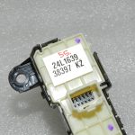 OEM Toyota Yaris IV (XP210) stāvbremžu slēdzis 84390K0010, 84390-K0010